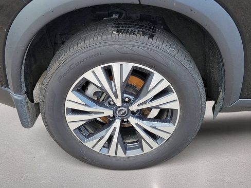 Used 2023 Nissan Rogue SV w/ SV Premium B Package FWD image 7