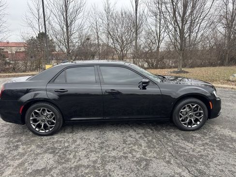 Used 2017 Chrysler 300 S w/ 300S Premium Group image 2
