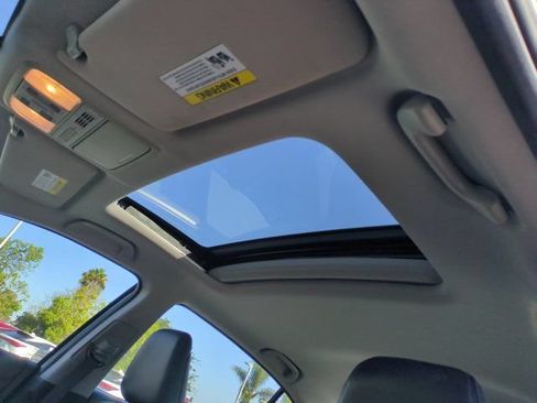 Used 2017 Honda Accord EX-L image 24