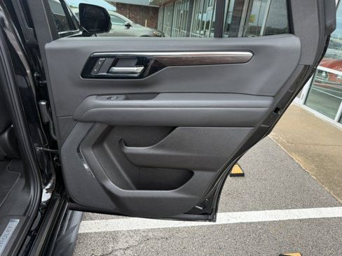 Used 2026 Chevrolet Tahoe LT AWD/4WD image 25