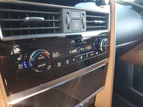 Used 2024 INFINITI QX80 Sensory AWD/4WD image 25