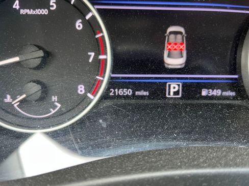 Used 2025 Nissan Sentra SV image 38