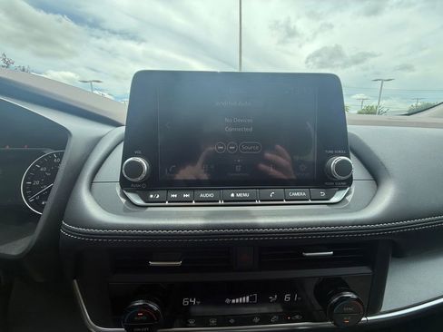 Used 2023 Nissan Rogue SV FWD image 20