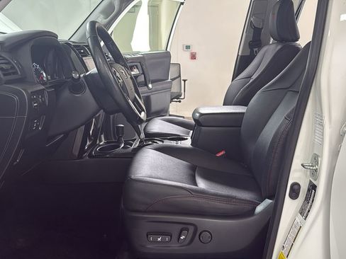 Used 2023 Toyota 4Runner TRD Off-Road Premium image 12