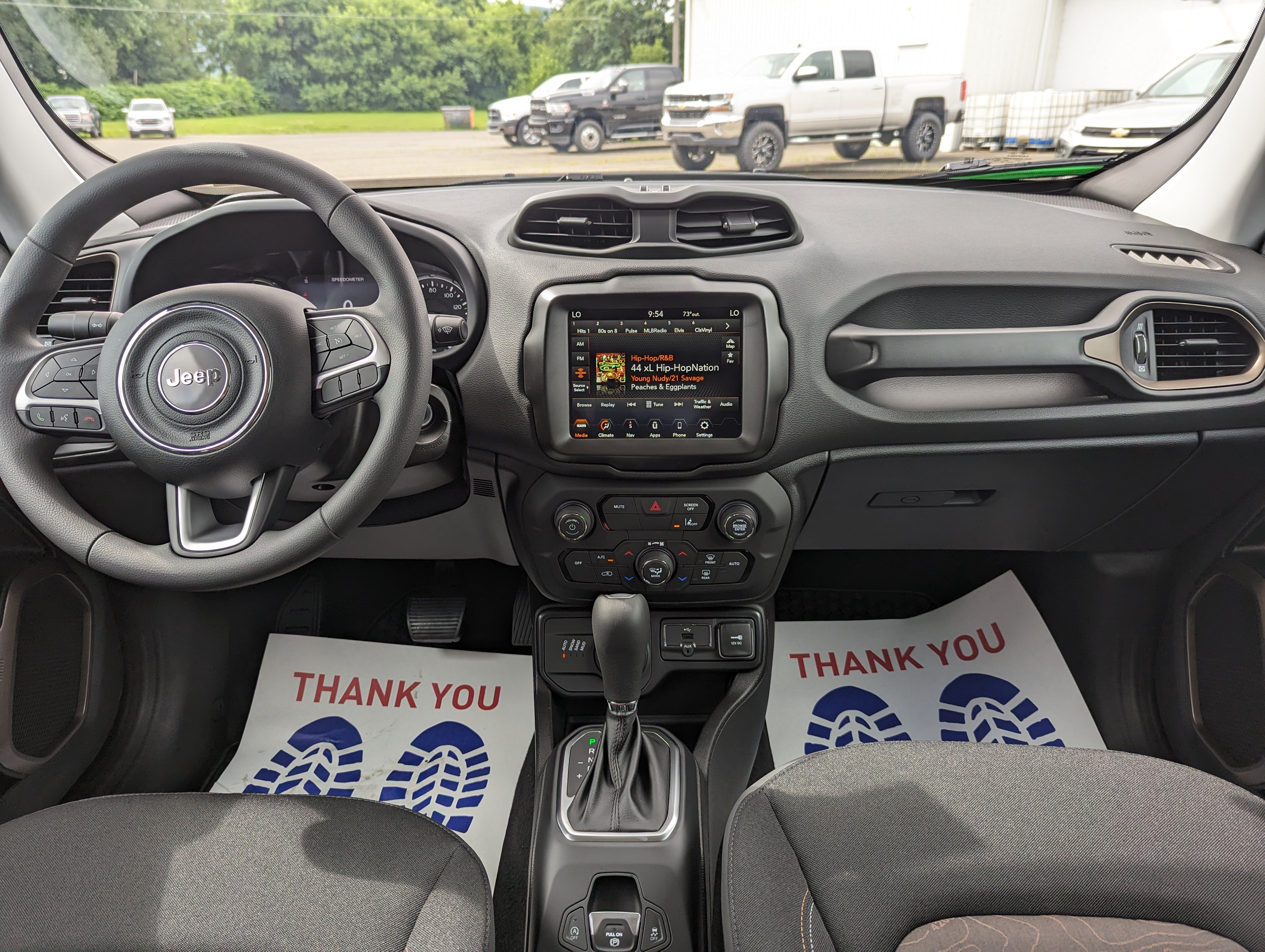 Used 2023 Jeep Renegade Latitude AWD/4WD image 13