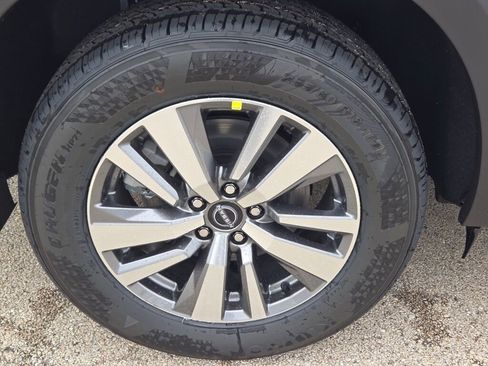 New 2026 Nissan Pathfinder SL AWD/4WD image 9