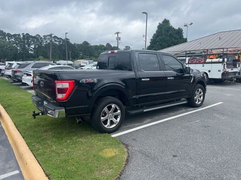 Used 2021 Ford F150 Lariat w/ Equipment Group 502A High AWD/4WD image 3
