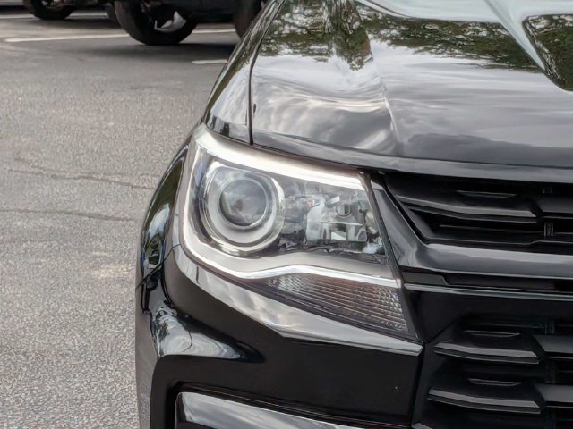 Used 2022 Chevrolet Colorado Z71 w/ Z71 Midnight Edition AWD/4WD image 11
