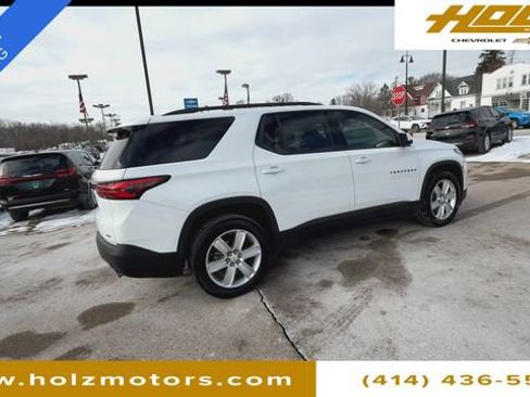 Certified 2023 Chevrolet Traverse RS image 8