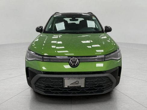 New 2026 Volkswagen Taos SE image 9