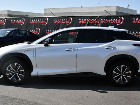 Used 2023 Lexus RZ 450e Premium w/ Accessory Package (Z1) AWD/4WD image 4