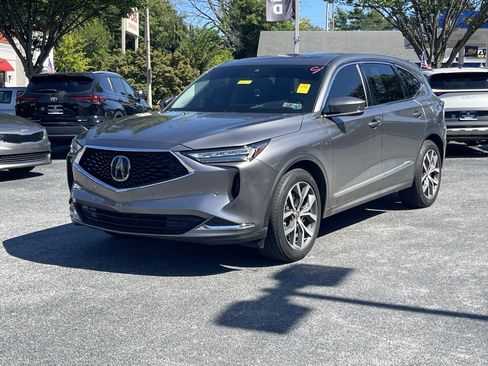 Used 2024 Acura MDX w/ Technology Package AWD/4WD image 2