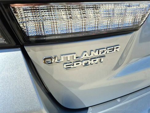 Used 2025 Mitsubishi Outlander Sport LE image 21