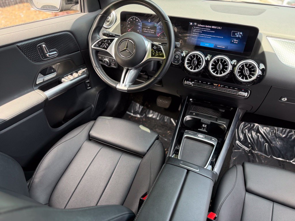 Used 2025 Mercedes-Benz GLA 250 4MATIC image 40