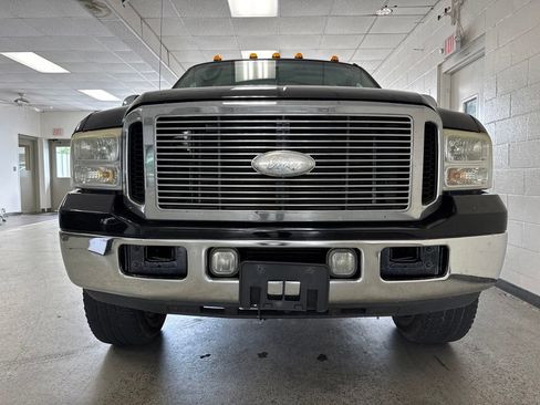 Used 2007 Ford F350 XLT AWD/4WD image 3
