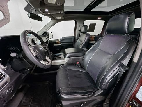 Used 2016 Ford F150 Lariat image 28