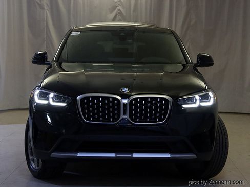 Certified 2025 BMW X4 xDrive30i image 5