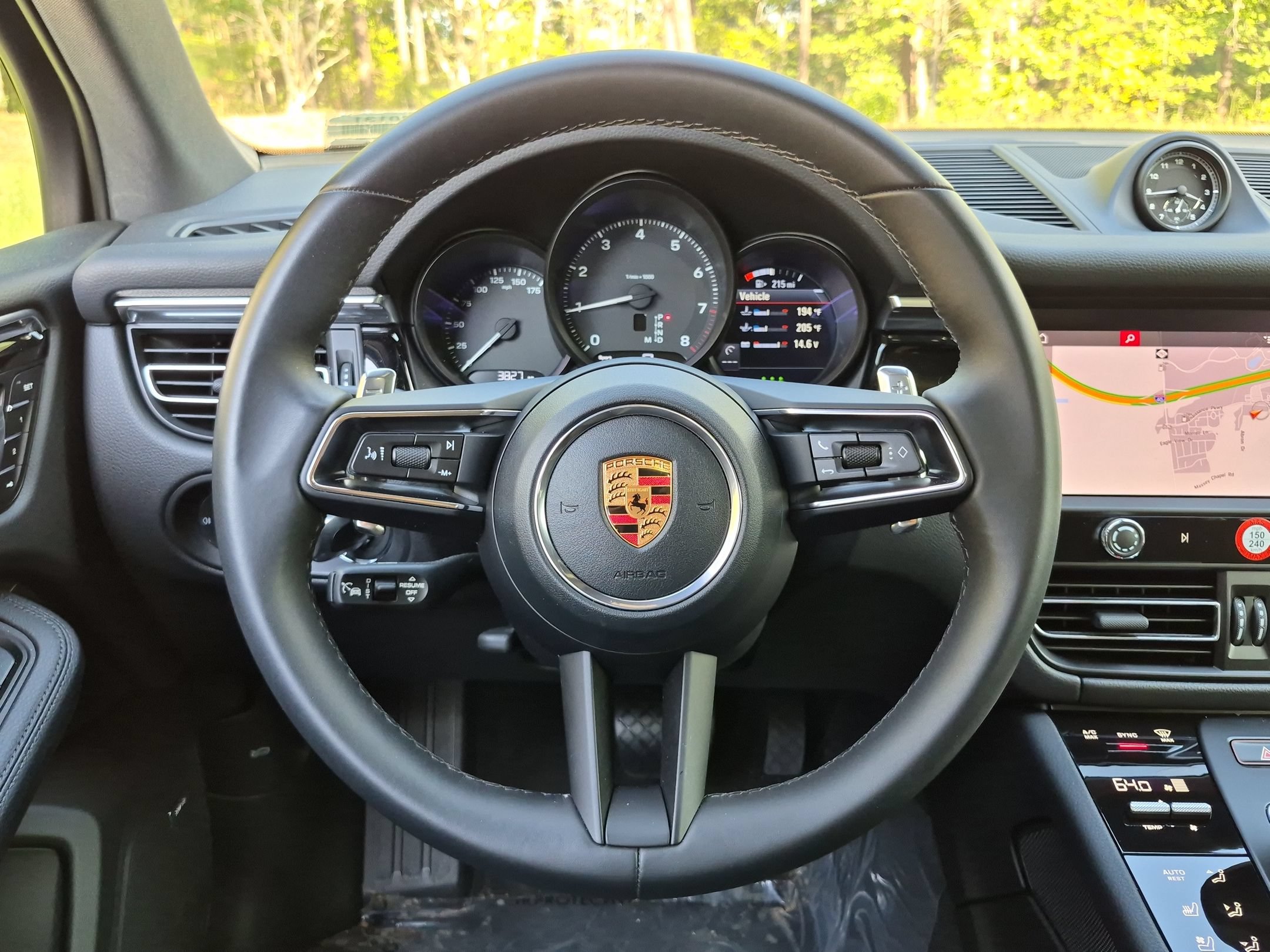 Certified 2026 Porsche Macan AWD/4WD image 7
