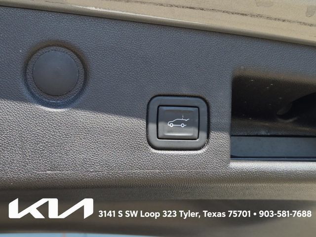 Used 2024 Chevrolet Equinox LT FWD image 10