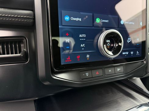 Used 2024 Ford F150 Lightning Flash image 54