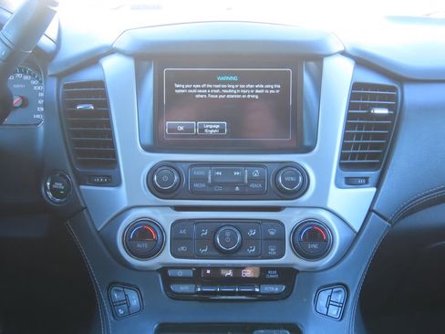 Used 2019 GMC Yukon SLT w/ Open Road Package RWD image 8