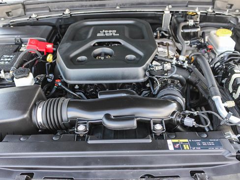 Used 2019 Jeep Wrangler Unlimited Sport S image 27