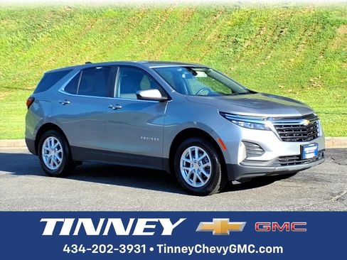 Used 2024 Chevrolet Equinox LT FWD image 1