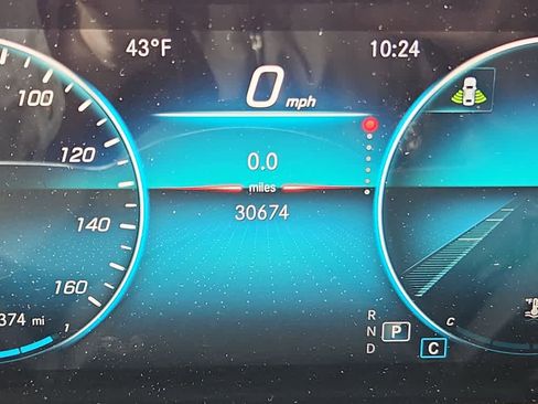 Used 2022 Mercedes-Benz GLA 250 4MATIC image 17