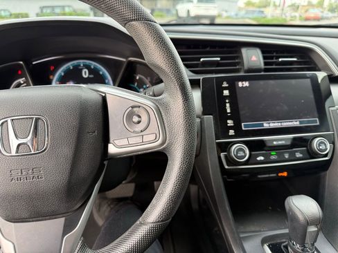 Used 2018 Honda Civic EX image 8