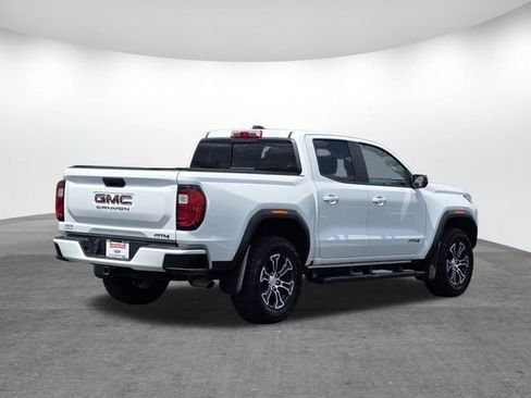 Used 2024 GMC Canyon AT4 AWD/4WD image 4