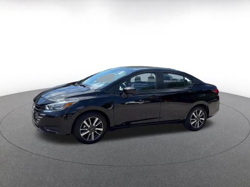 Used 2025 Nissan Versa SV FWD image 7