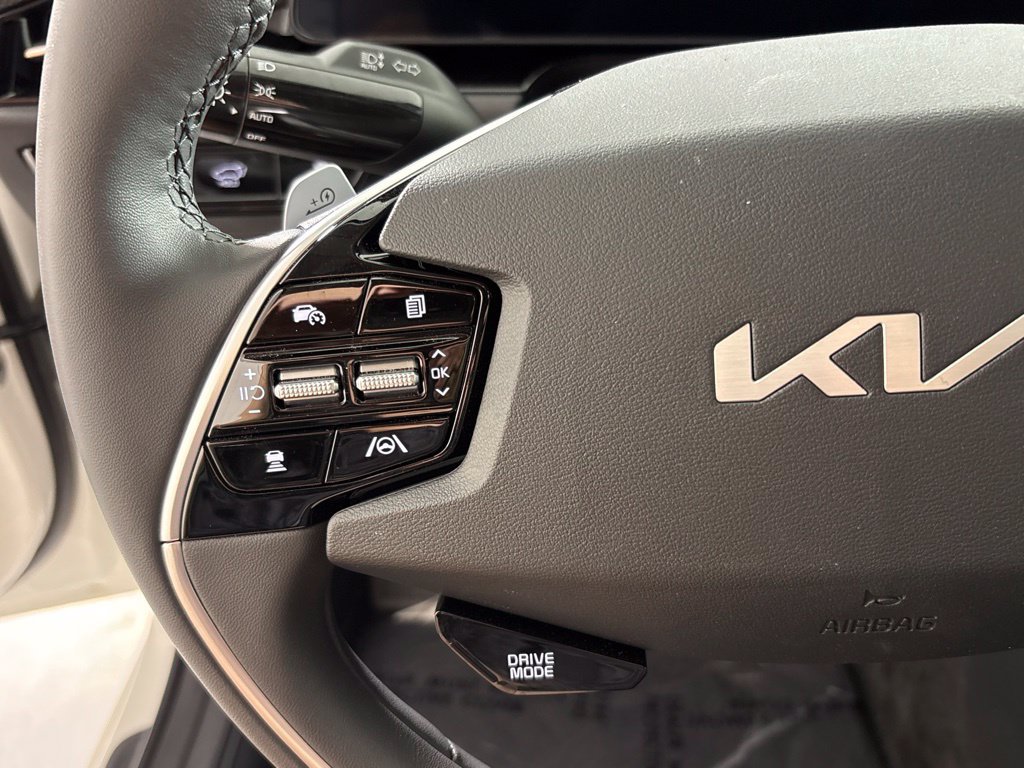 New 2026 Kia Niro Wind FWD image 29