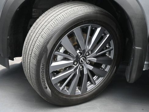 Used 2024 Nissan Pathfinder SL w/ SL Premium Package FWD image 24