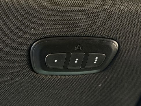 Used 2024 Jeep Wagoneer Series II w/ Flexible Seating Group image 12