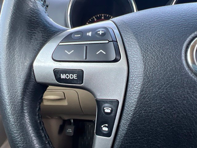 Used 2013 Toyota Highlander Limited AWD/4WD image 23