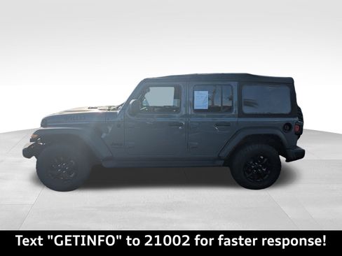 Used 2021 Jeep Wrangler Unlimited Sport image 7