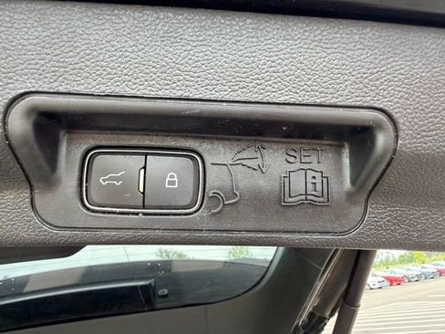 Used 2020 Ford Explorer XLT w/ Equipment Group 202A AWD/4WD image 12