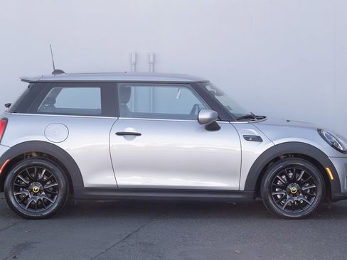 Used 2023 MINI Cooper SE image 28