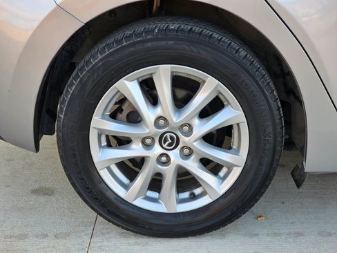 Used 2015 MAZDA MAZDA3 i Grand Touring image 31