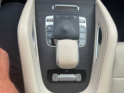 Used 2020 Mercedes-Benz GLS 450 4MATIC image 17