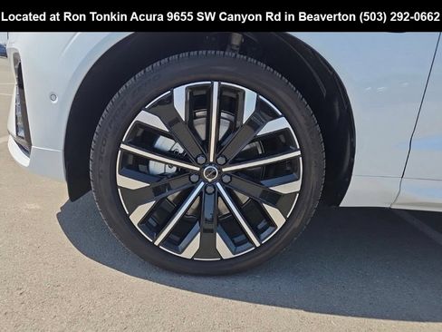 Used 2026 Volvo XC60 T8 Ultra w/ Climate Package PRO AWD/4WD image 14