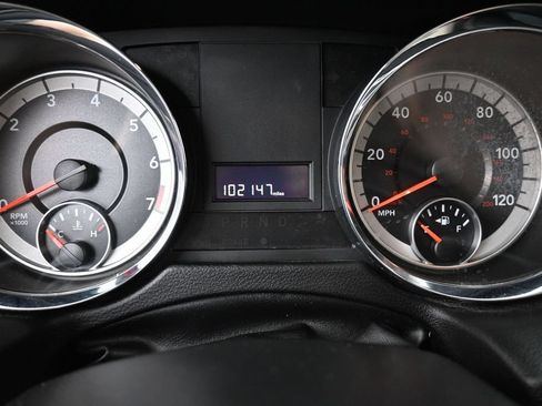 Used 2020 Dodge Grand Caravan SXT FWD image 27