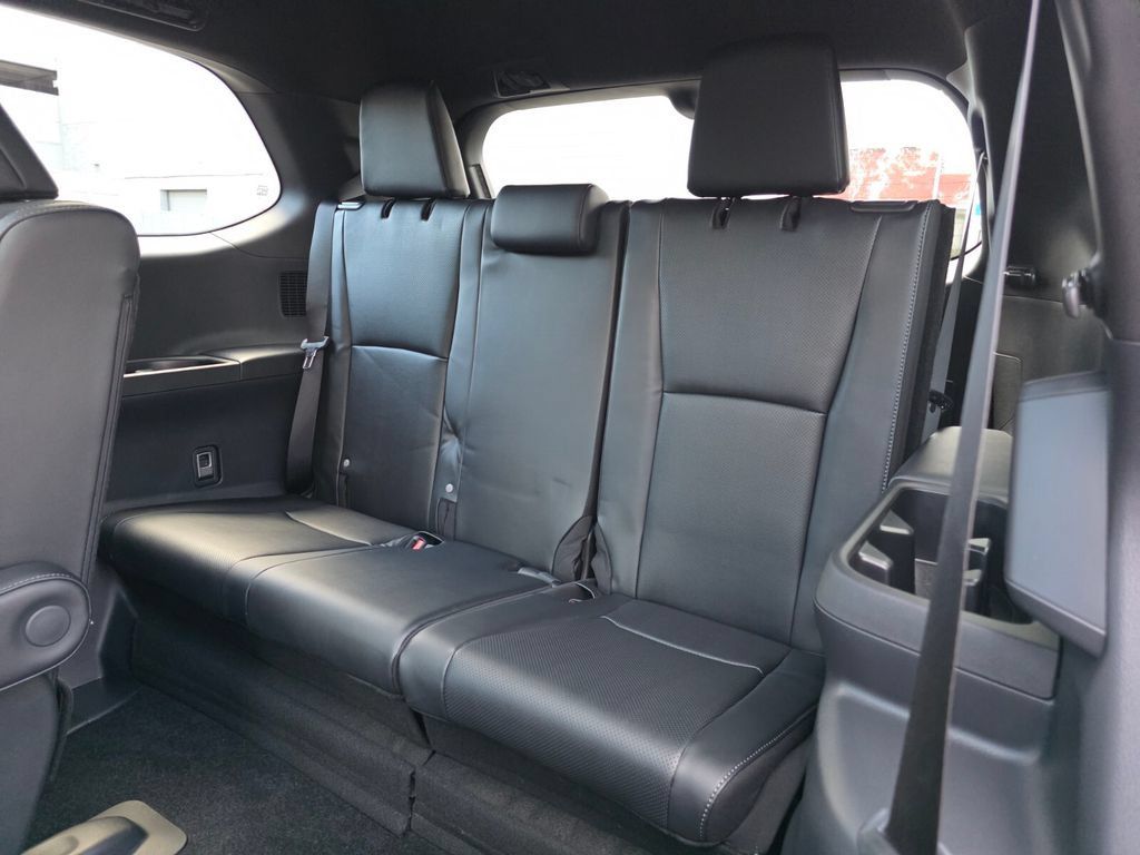 New 2026 Toyota Grand Highlander AWD Hybrid image 21