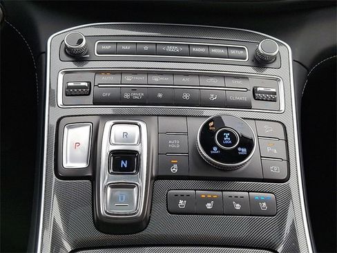 Certified 2022 Hyundai Santa Fe Limited w/ Cargo Package image 17