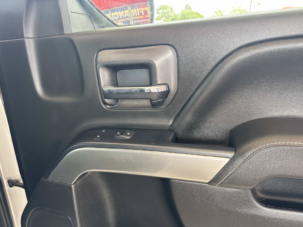Used 2019 Chevrolet Silverado 1500 LT w/ Texas Edition AWD/4WD image 16