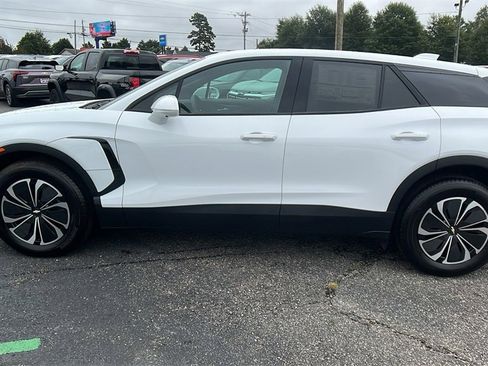 New 2026 Chevrolet Blazer EV LT image 8