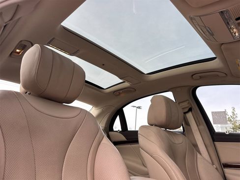 Used 2014 Mercedes-Benz S 550 Sedan image 17