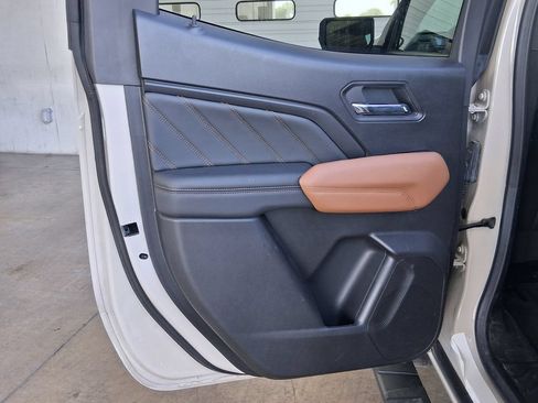 Used 2026 GMC Canyon AT4 w/ Technology Plus Package AWD/4WD image 20