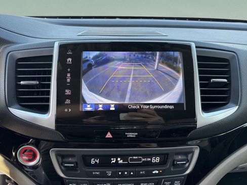 Used 2017 Honda Pilot Touring image 29