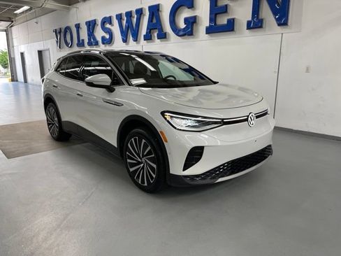 Certified 2023 Volkswagen ID.4 Pro S Plus AWD/4WD image 5